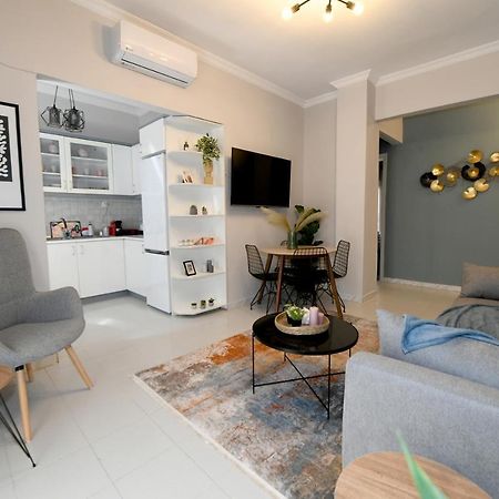 Lovely Luxury Apartment Serres Bagian luar foto