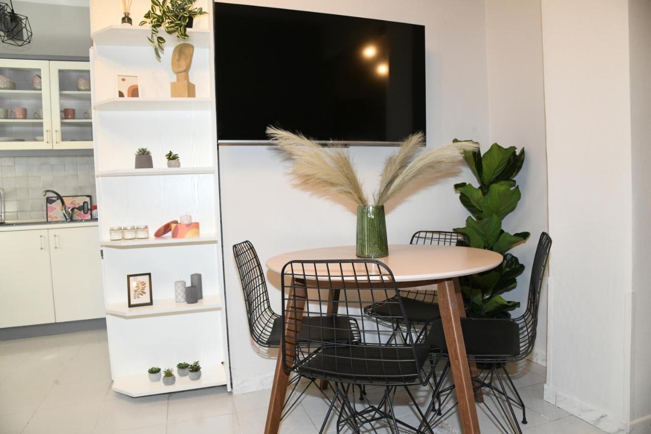 Lovely Luxury Apartment Serres Bagian luar foto
